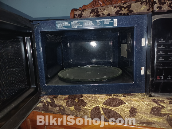 Samsung oven. Model.MS23K3513K/D2